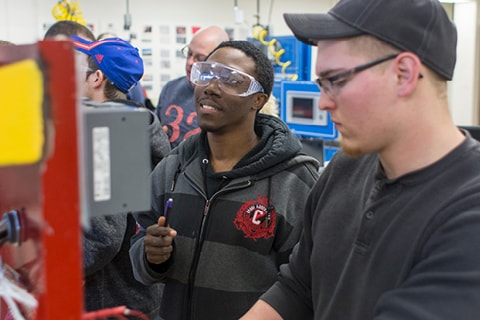 Students in Electrical lab